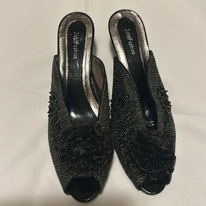 JohnFashion 2 inch heel slide.